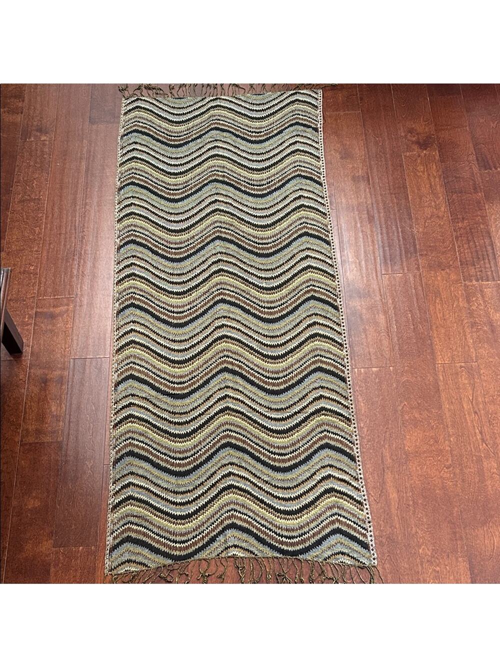 Brown Wavy Patterned Scarf with Fringe